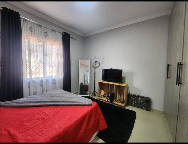 2 BEDROOM PROPERTY TO RENT IN MORNINGSIDE
